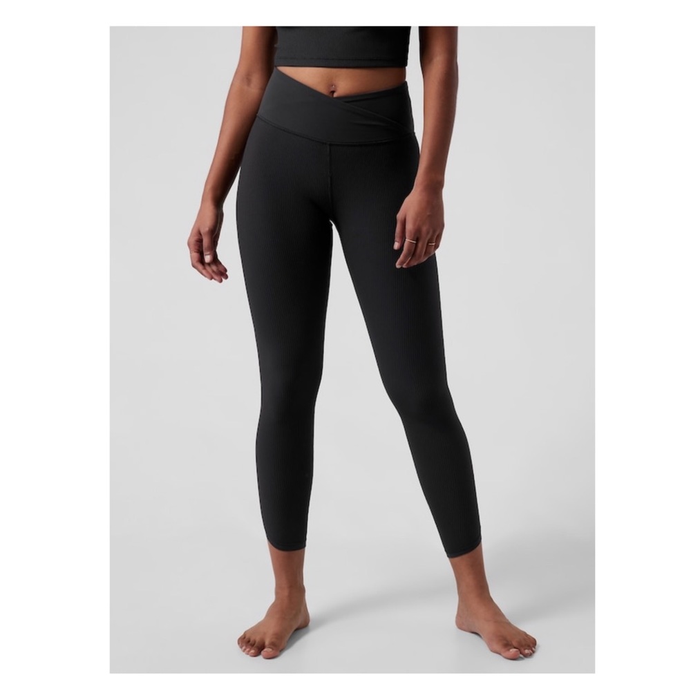 Athleta Elation Crossover Rib 7/8 Tight // Black